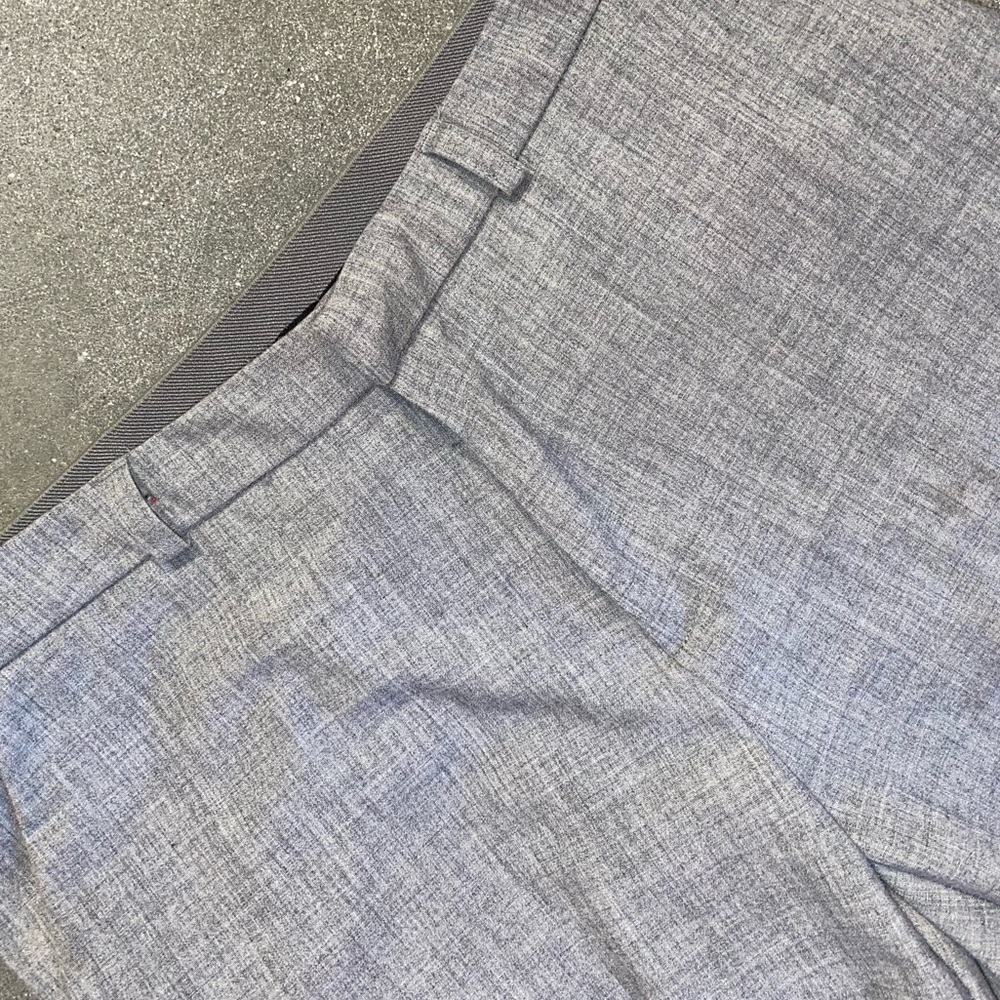 LIKE NEW Stradivarius Gray Stretch Cigarette Pants Straight Slim Mid Rise Ankle - Picture 5 of 5